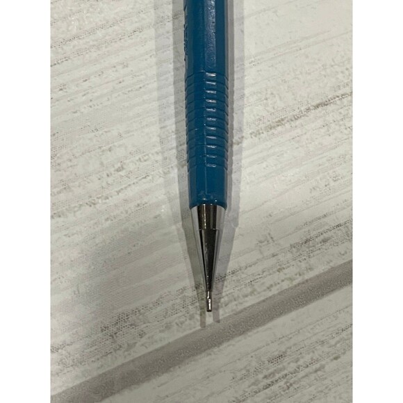 Pentel P207 7 mm to pencils, mechanical with erasers great condition see pics - Picture 7 of 10